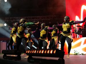 Finalistas a Mejor Grupo de Baile: Bloom's Dance Crew - Gran Final TalenPro 2025